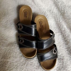 Clark's Collection 2 strap black sandals size 9